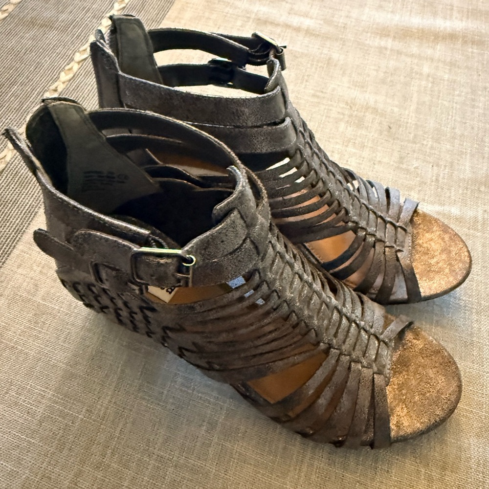 Not Rated Women's Strappy Wedge Sandals